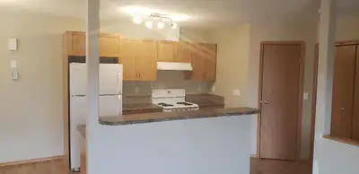 Camrose 2 bedroom 4 plex close to downtown and schools