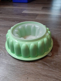 Vintage Mint Green Tupperware 3-piece Jello Mold 1960s 1970s 