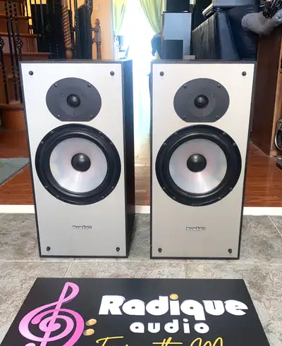 Paradigm 3SE MKIII - Large, Classic Bookshelf Speakers, View more