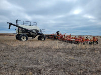 5710 Bourgault Drill & 6450 Bourgault Tank