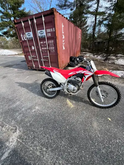 65 hours 2018 crf250f runs mint