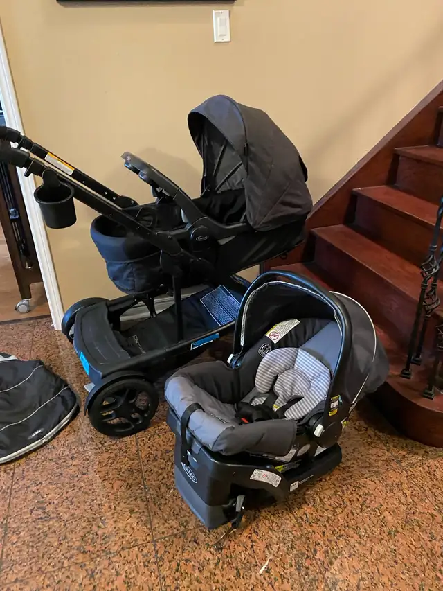 Graco stroller 5 in 1 with car seat , base  in Strollers, Carriers & Car Seats in Markham / York Region - Image 3