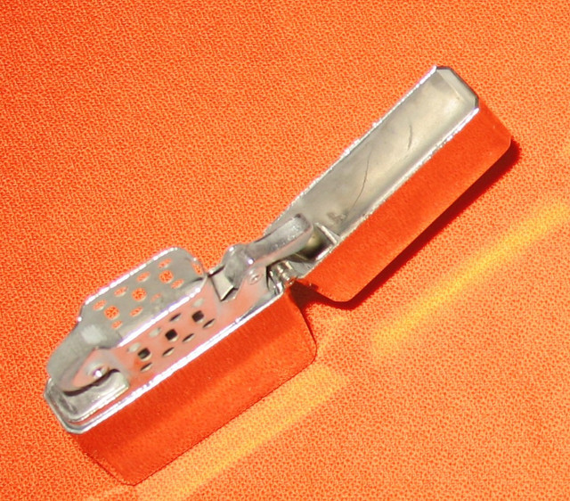 Cigarette Lighter "CHAMP" Slim Look - (NEW) in Arts & Collectibles in Edmonton - Image 3