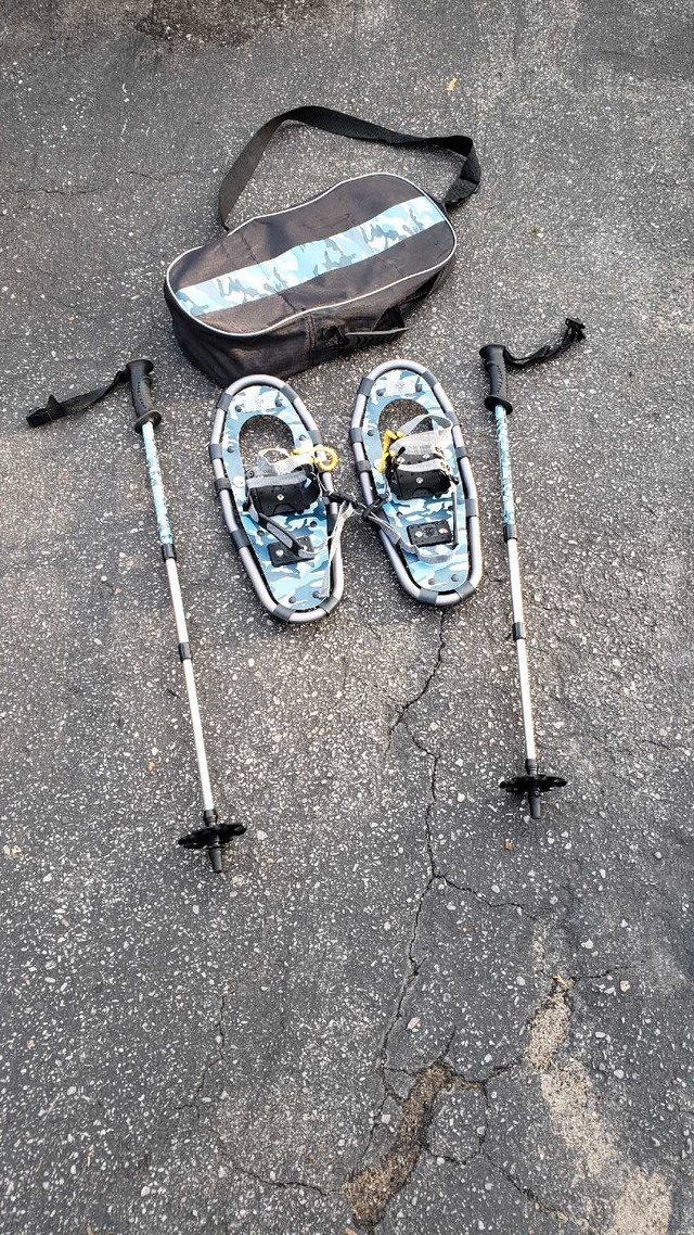 New  16" Snowshoes with Poles and Carry Storage Bag $90 in Ski in Barrie