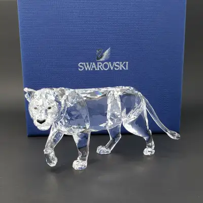 SWAROVSKI CRYSTAL FIGURINE ~ LION MOTHER ~ MINT CONDITION IN BOX, View more