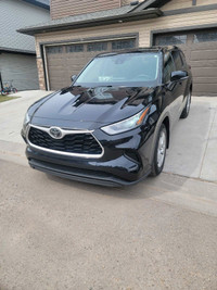 toyota highlander LE 2020
