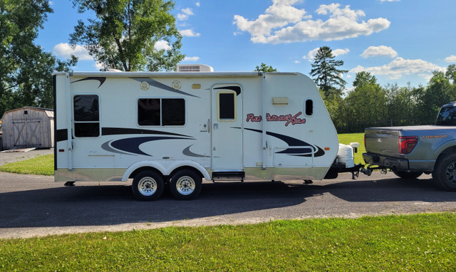 2013 FUN FINDER XT200 Toy Hauler in Cargo & Utility Trailers in Ottawa - Image 4