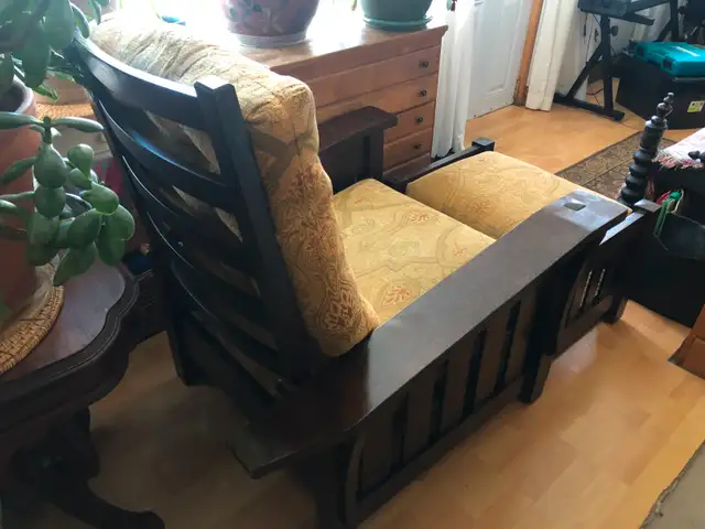 Solid Oak Mission Chair with Ottaman63660945274881122
