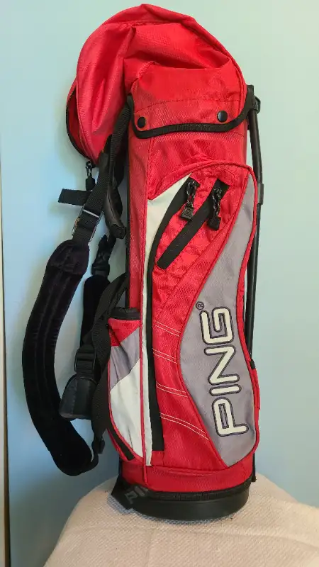 PING Junior Golf Bag in Golf in City of Toronto - Image 2