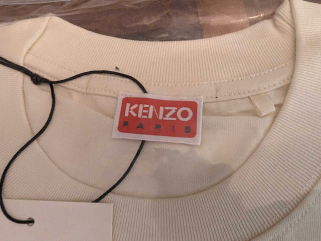 Kenzo T-shirt  dans Hommes  à Laval/Rive Nord - Image 3