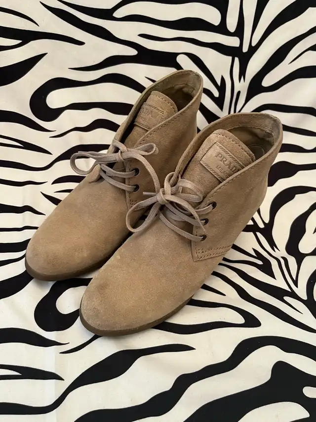 Prada Sport Suede Ankle Lace-Up Boot Size 8 in Women's - Shoes in City of Toronto - Image 3
