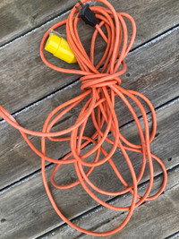 Electric power extension cords for sale in good condition