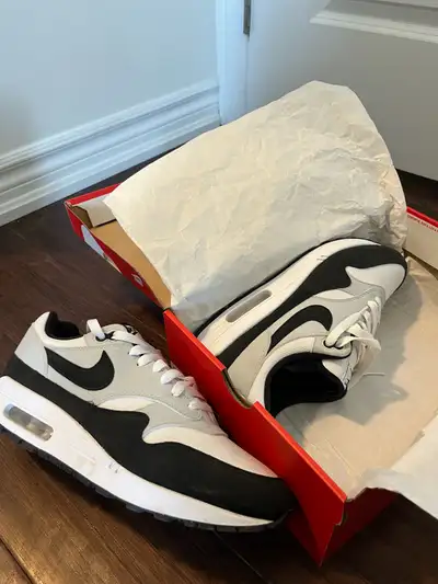 Used for some events but still clean Size 11 mens