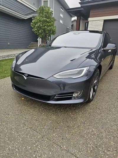 Turn heads, own a part of history and enjoy incredible performance with this 2016 Tesla Model S P90D...