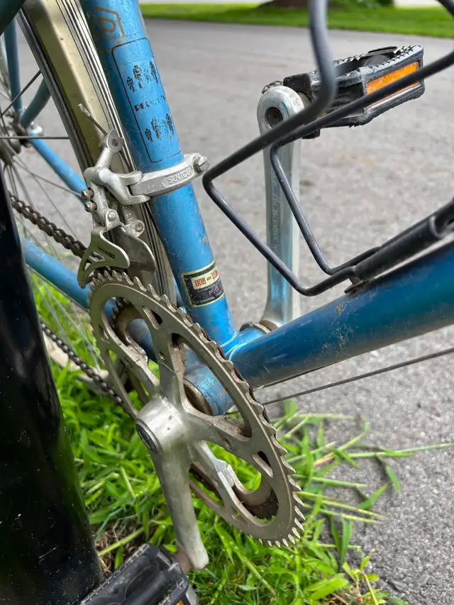 Vintage road bike in Road in Ottawa - Image 5