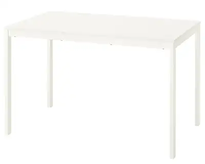 Location: Ottawa area Condition: Very good Selling an IKEA VIHALS extendable table, used mainly as a...