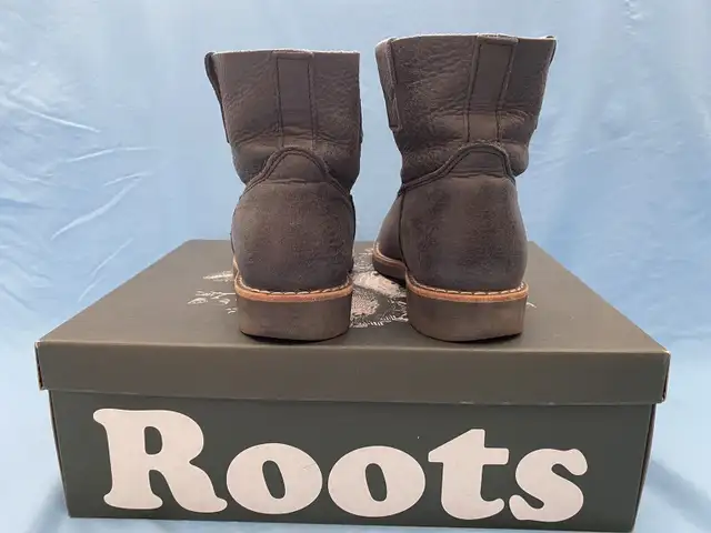 ROOTS Womens Leather Shorty Boot Tribe (size 6) in Women's - Shoes in Markham / York Region - Image 6