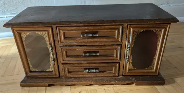 Vintage Antique Musical box Wood Cabinet Style Rare Jewelry Box in Arts & Collectibles in City of Toronto - Image 3