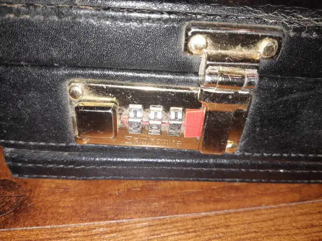 DARK BROWN LEATHER Samsonite Locking Attache BRIEF CASE64335577608321122