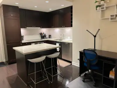 Located on the 18th floor of the building. Situated near Cambie Street and Robson Street. In proximi...