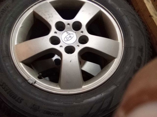 Hyundai Tucson 16 inch rims in Cars & Trucks in Barrie