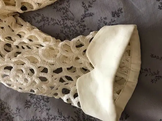 Max Mara eyelet dress with slip and matching jacket in Ivory in Women's - Dresses & Skirts in City of Toronto - Image 4