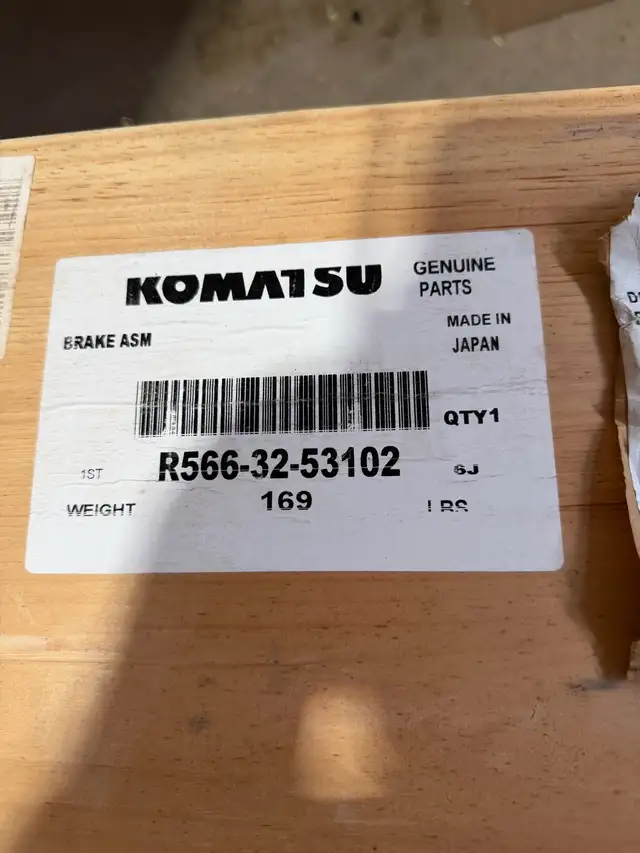 KOMATSU DISC BRAKE CALIPER in Heavy Equipment Parts & Accessories in Moncton - Image 5