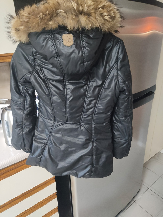 Manteau femme  MACKAGE  small dans Femmes - Hauts et vêtements d'extérieur  à Ville de Montréal - Image 4