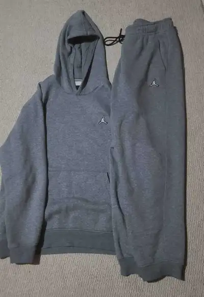 Mens Jordan Hooded Track Suit.... Large, View more
