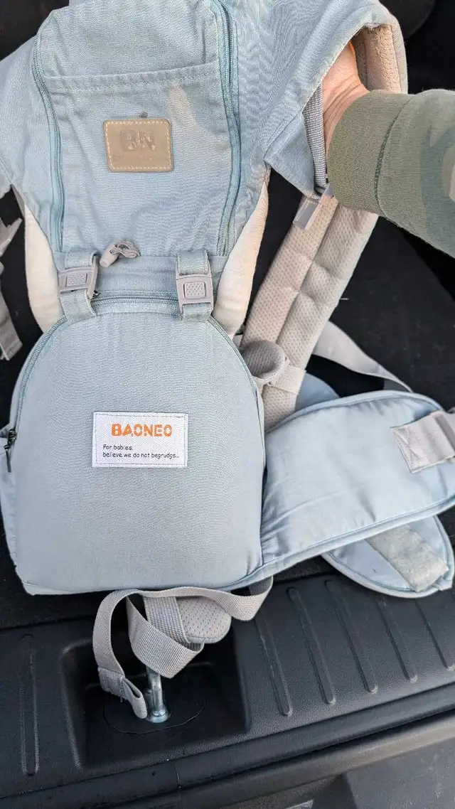 Baby Carrier in Strollers, Carriers & Car Seats in Mississauga / Peel Region - Image 3
