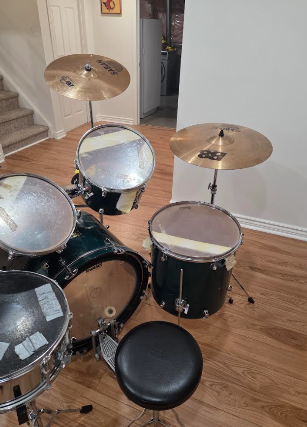 Mapex Drum Kit with Sabian B8 Cymbals in Drums & Percussion in Ottawa - Image 4