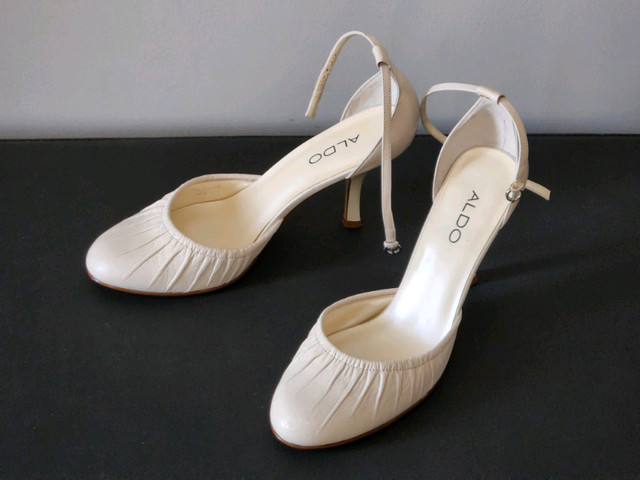 Cream Aldo - size 39 | Women's - Shoes | Ottawa | Kijiji