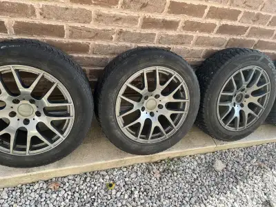 Acura rims for sale , size 17 , bolt pattern 5*120 fits acura tl from year 2009-2014 , or 2021 -2026...