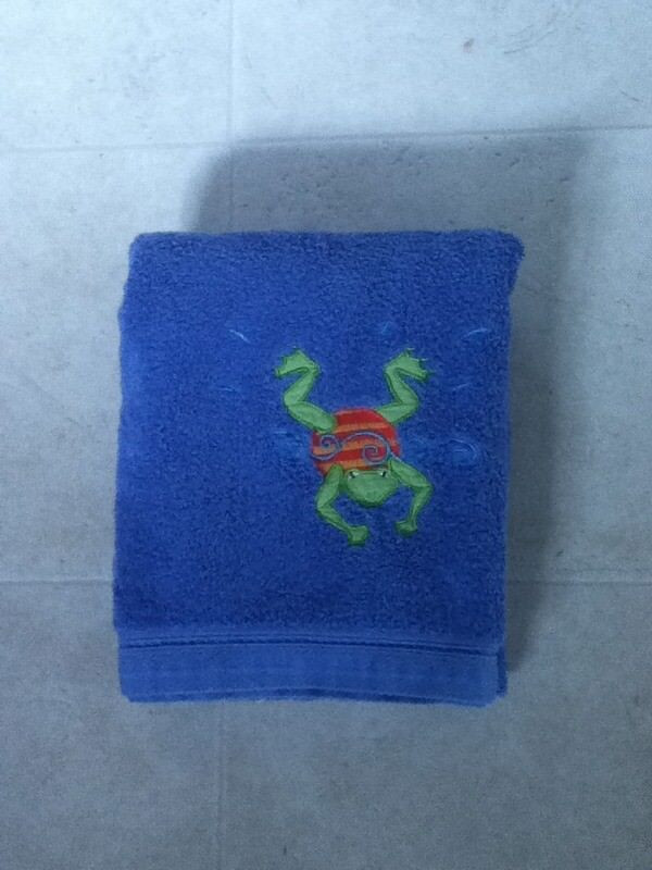 Kids Bath Towel with Frog Picture in Bathing & Changing in Muskoka