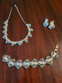 Vintage jewelry set