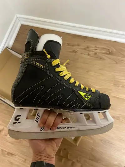 Graf 5.5 junior hockey skates, View more