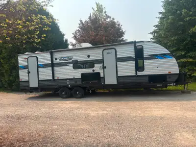 Very lightly used, dealer purchased trailer. Sway control hitch, television, and various accessories...