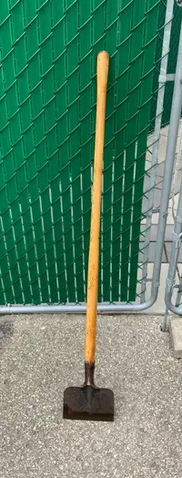 48 in. Wood Handle Turf Edger , excellent condition 