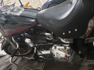07 Fatboy .Black.6 spd .detach windshield/ luggage rack.exc cond 9500.