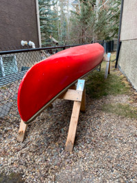 16' Fibreglass Canoe