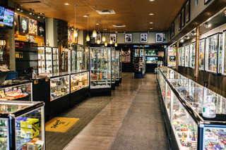 Showcases, Displaycases, Jewelry Displays, Cash Counters in Other Business & Industrial in City of Toronto - Image 4