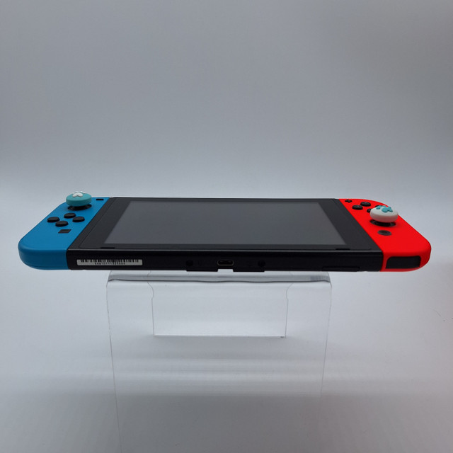 Nintendo Switch v1 Video Game Console HAC-001 Red/Blue in Nintendo Switch in Markham / York Region - Image 4