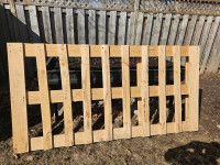 Large pallet for free