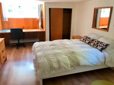 Grandes Chambres pour étudiantes Université Laval