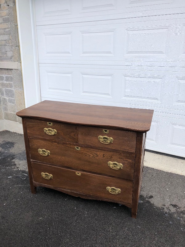 Meuble antique en bois/ commode vintage/ buffet style vaisselie