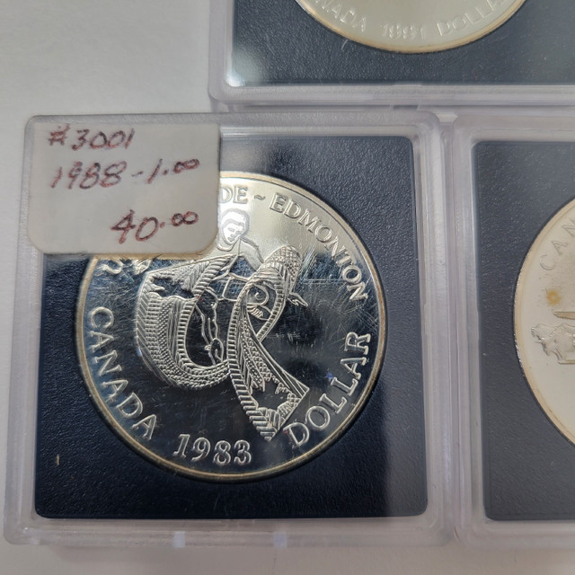 Coins Canadian 1.00 sealed from mint  in Arts & Collectibles in La Ronge - Image 2