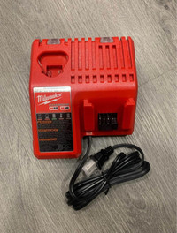 Milwaukee M18 / M12 battery charger