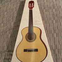 Brand new Soundz acoustic guitar