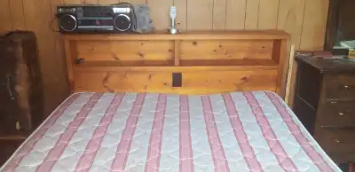 Queen size storage bed