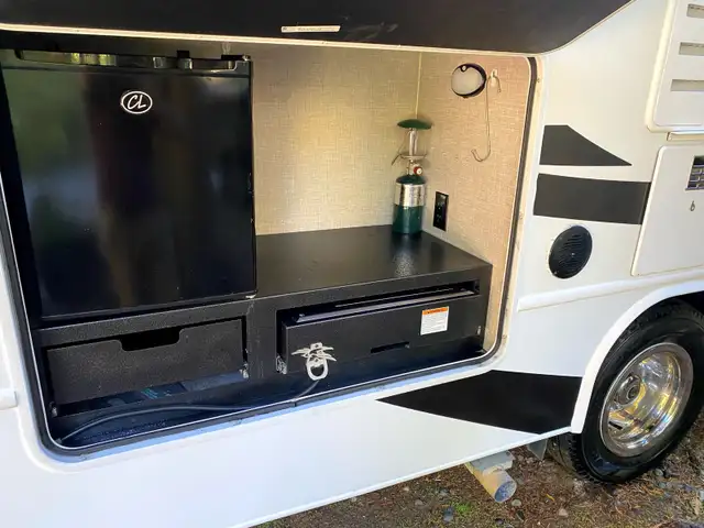 2022 Jayco Red Hawk 26M Class C - low kms in RVs & Motorhomes in Victoria - Image 11